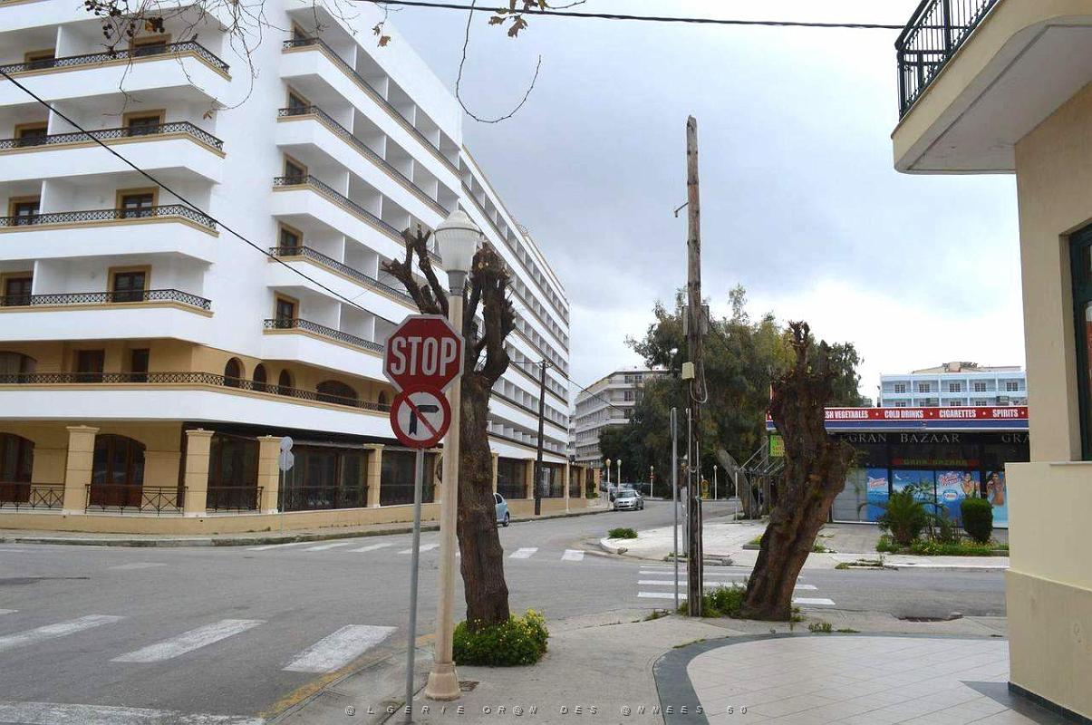173- Rhodes ville et port d'honneur.JPG